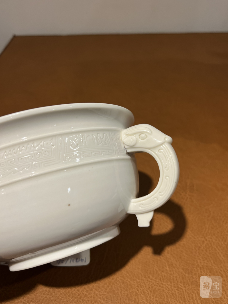 十七世纪 德化饕餮纹双龙耳炉 - 图7